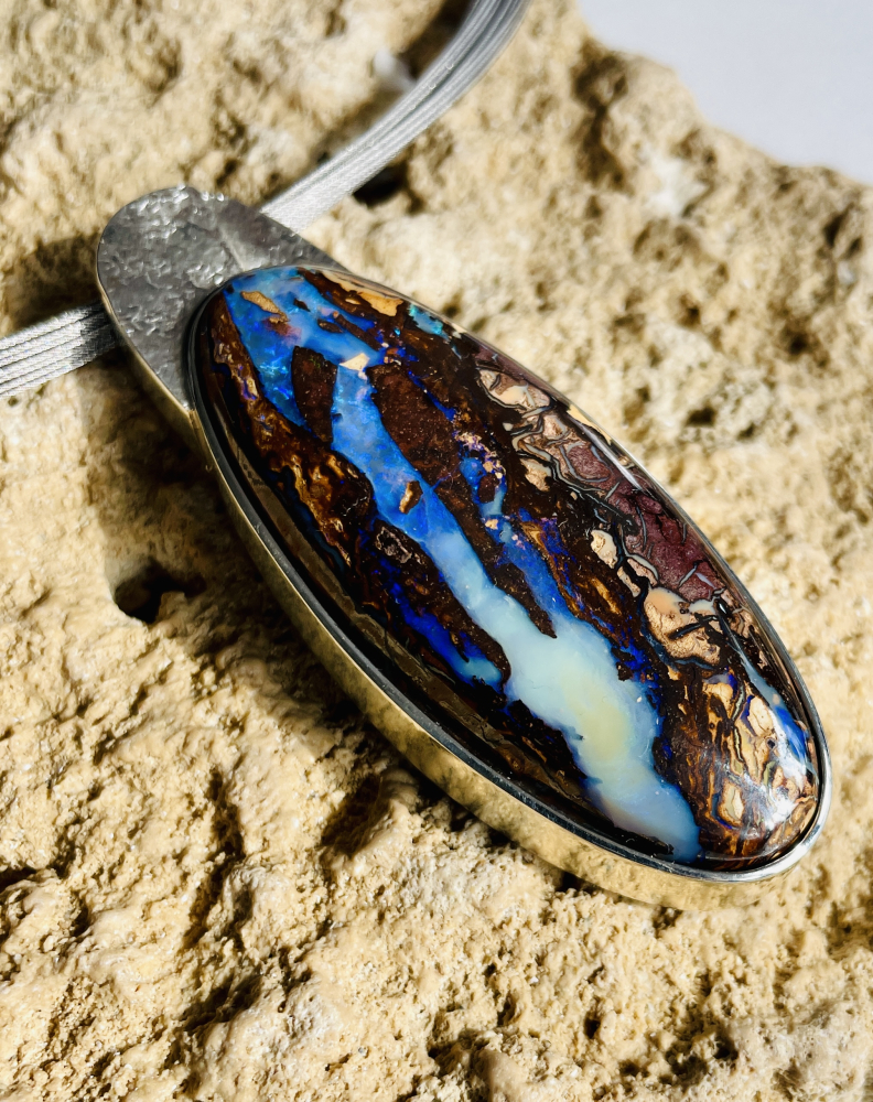 Koroit-Opal 51 x 25 mm in 925 Silber